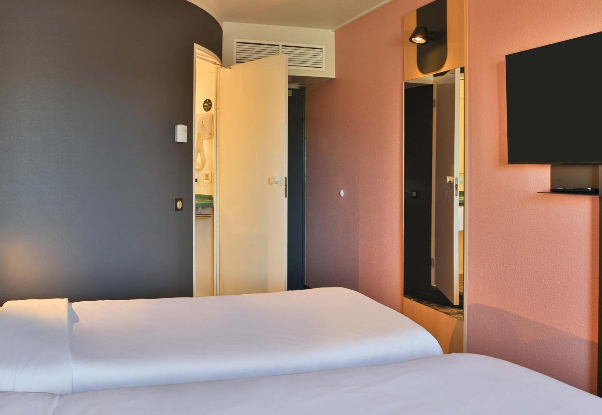 B&B Hotel Les Sables-D'Olonne Centre Gare Экстерьер фото