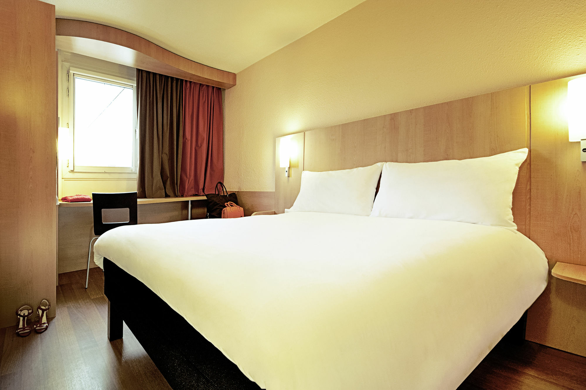 B&B Hotel Les Sables-D'Olonne Centre Gare Экстерьер фото
